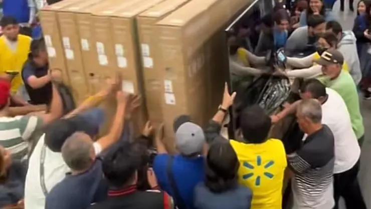 Buen fin 2024: Compradores enloquecen por conseguir una pantalla en oferta