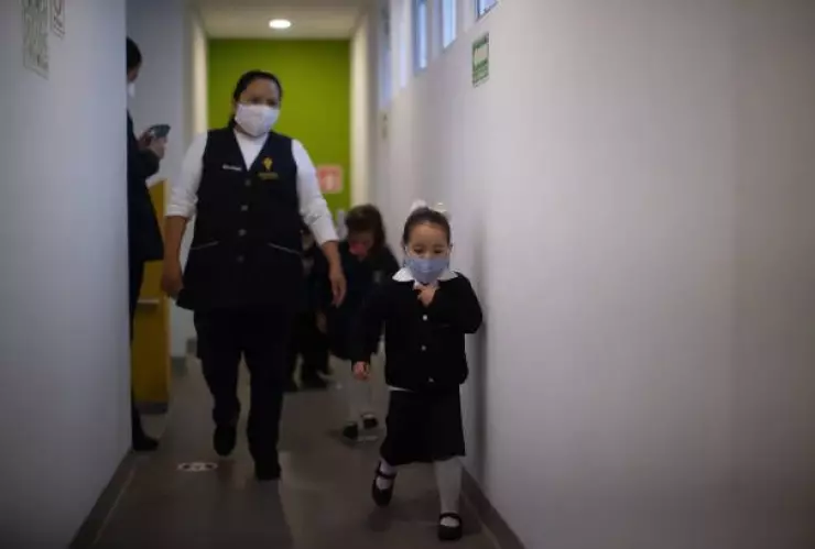 CDMX no suspenderá clases presenciales tras sismo magnitud 7.7: SEP