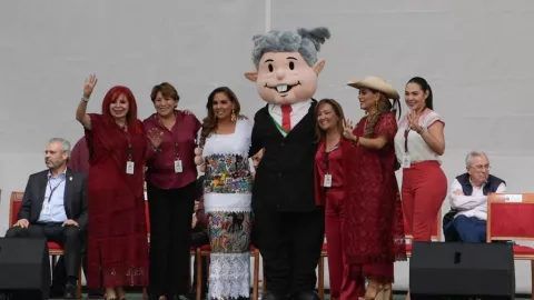 amlo-botarga-amlo-fest