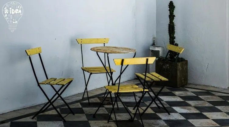 4 ideas para decorar un patio interno y hacerlo sentir más grande, según la IA.jpg