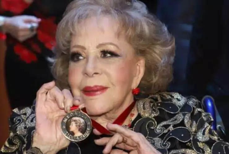 Homenaje a Silvia Pinal