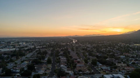 Vista aérea de la ciudad de Monrovia, en California