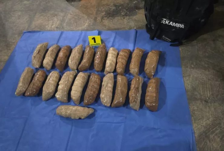 Aseguran 9 kilos de droga al oriente de Torreón; no hay detenidos.jpg