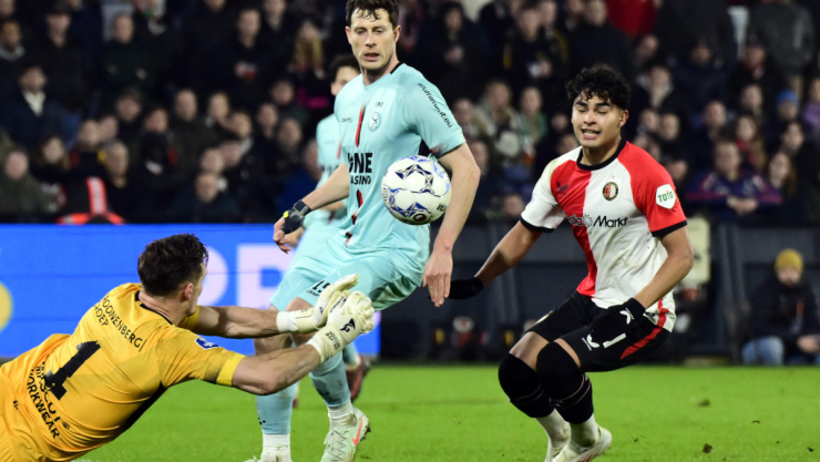 Stephano Carrillo con el Feyenoord