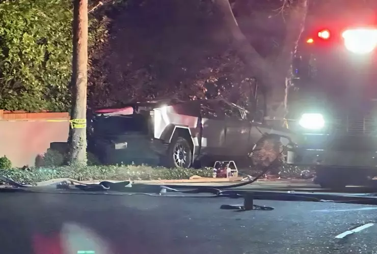 Tres muertos y un herido tras choque mortal de un Cybertruck de Tesla en California