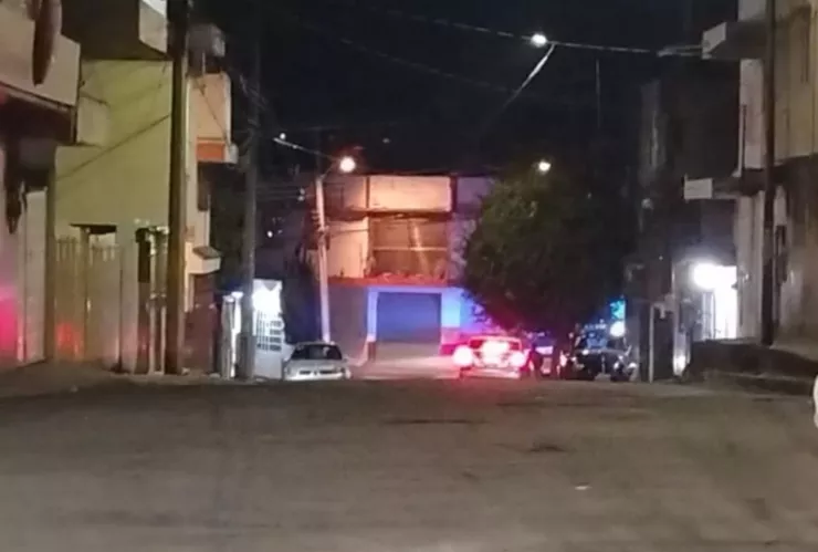 Mujeres fueron atacadas a balazos en la colonia Lomas 5 de Mayo en Puebla; una murió