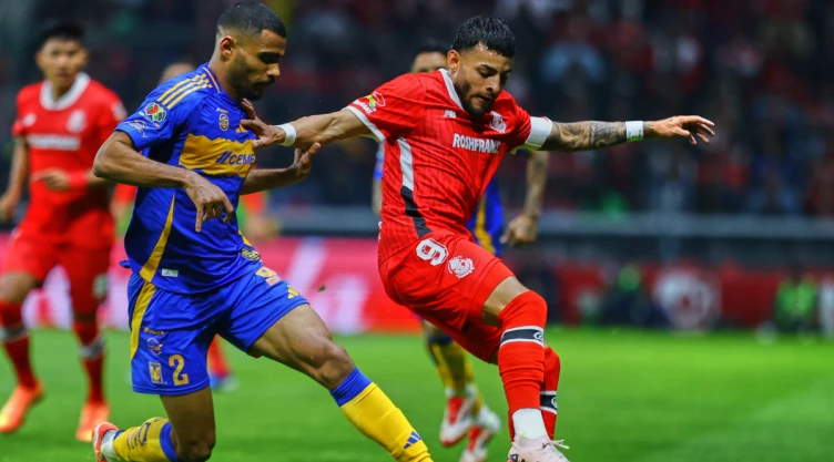Tigres vs Toluca