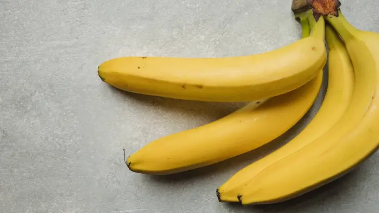 ¿Qué pasa si comes plátano antes de dormir?
