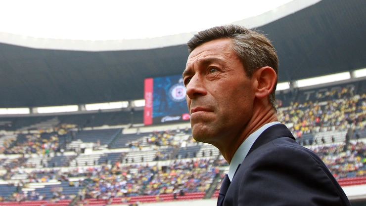 Caixinha desconoce llegada de delantero Bryan Angulo y afirma que no hay prisa por tener un jugador más en el plantel