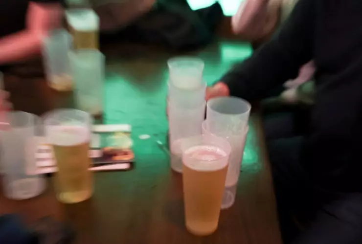 El calor ha provocado escasez de cerveza, hielo y agua embotellada 