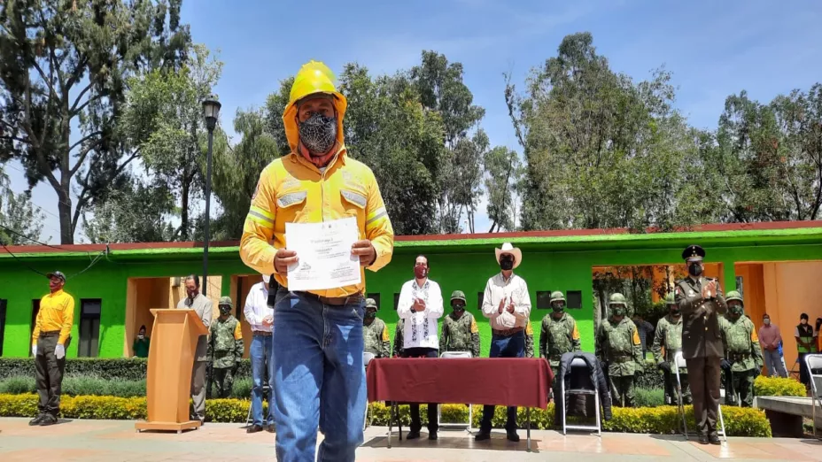 combatientes incendios forestales_conafor cdmx.jpg