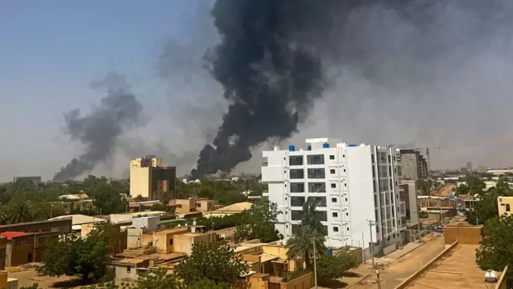 Conflicto en Sudán: Hay 11 mexicanos atrapados; embajada les pide no salir