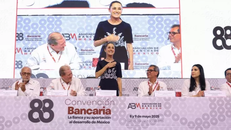 Hacienda destaca solidez económica y llama a la banca a impulsar financiamiento para mipymes en Convención Bancaria 2025