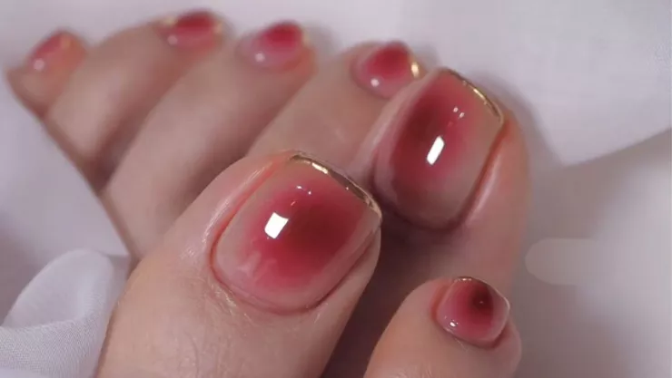 uñas para pies aura pedicure abril 2026