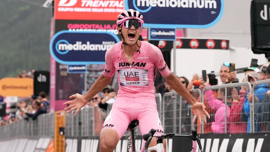 Isaac del Toro se impone en la etapa 17 del Giro de Italia.
