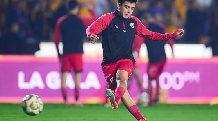 tienen en comun gilberto mora y maximin