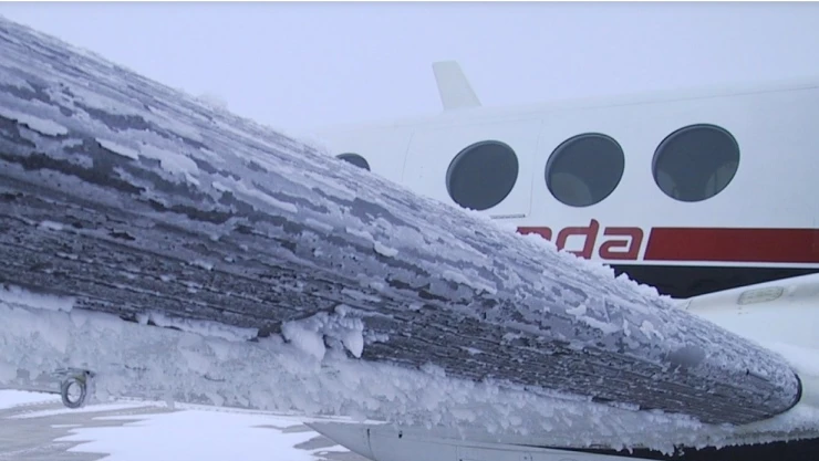 qué-es-el-engelamiento-y-por-qué-puede-provocar-caída-de-un-avión