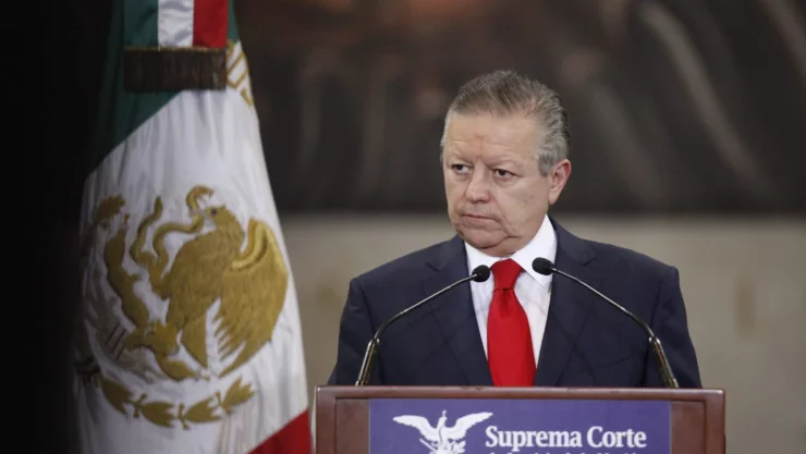 Arturo Zaldívar informó que se darán licencia de paternidad en el Poder Judicial por 3 meses pagados.