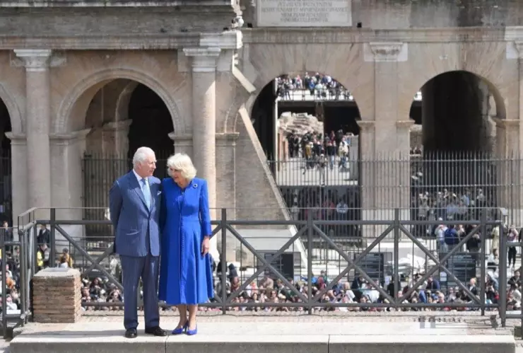 El rey Carlos III y la reina consorte Camila durante su visita a Italia en abril de 2025
