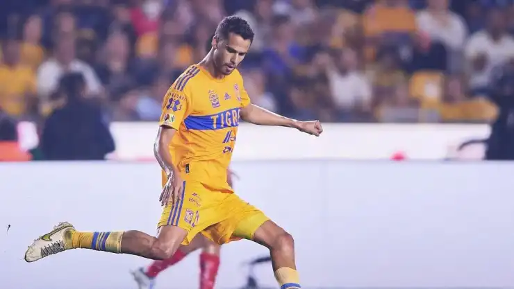 Diego Reyes está cerca de regresar a Europa; este sería su nuevo equipo