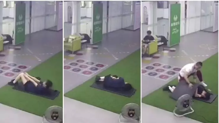 VIDEO: Mujer se queda dormida en pleno gimnasio y un hombre la tapa para que descanse mejor