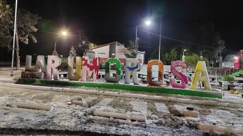 Cae nevada en La Rumorosa; piden precaución por nieve en la autopista