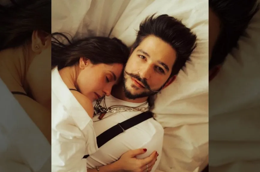 Camilo y Eva Luna Lampara (2).jpg