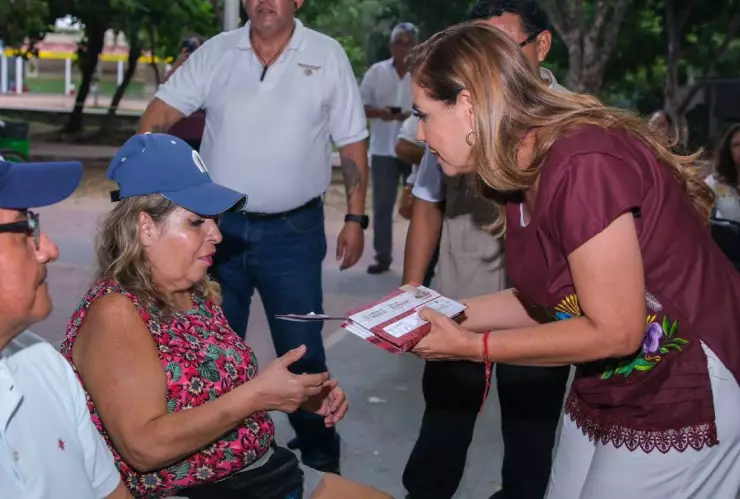 Realizan entrega de tarjetas de Pensión para el Bienestar en Benito Juárez