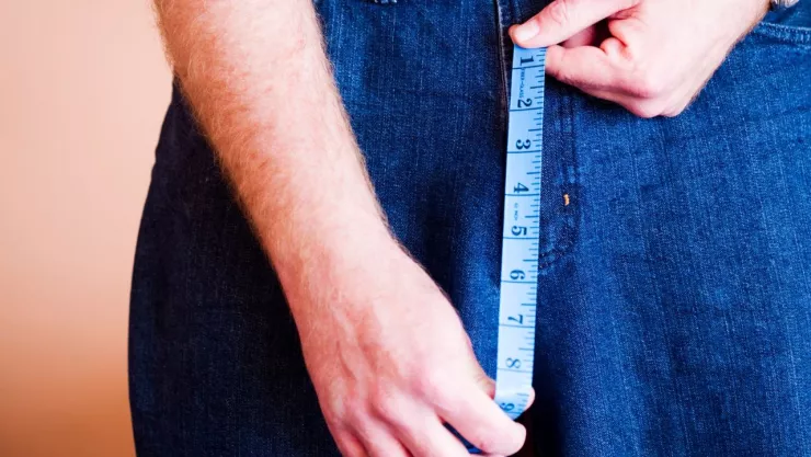 Hombres con pene pequeño