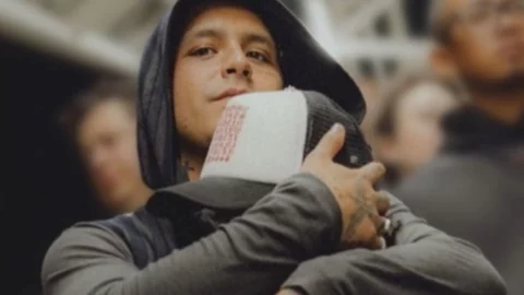 despues-burlarse-belinda-christian-nodal-reaparece-romantica-foto-angela-aguilar