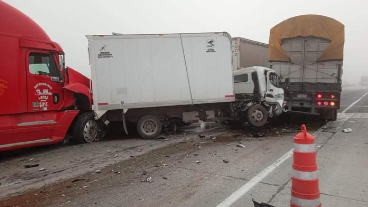 Se registra carambola en la Autopista Arco Norte