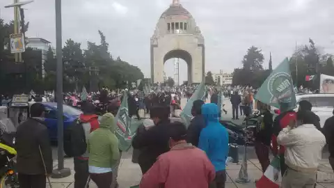 frenaaa-marcha-zocalo-anti-amlo.jpg