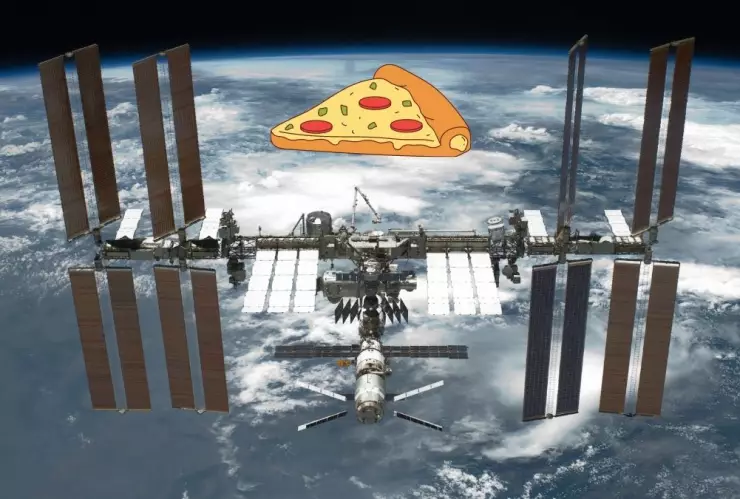 ISS, pizza, quesos.jpg
