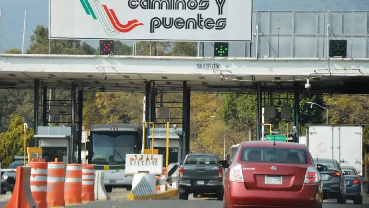 Continúa cierre del kilómetro 106 de la autopista México-Puebla