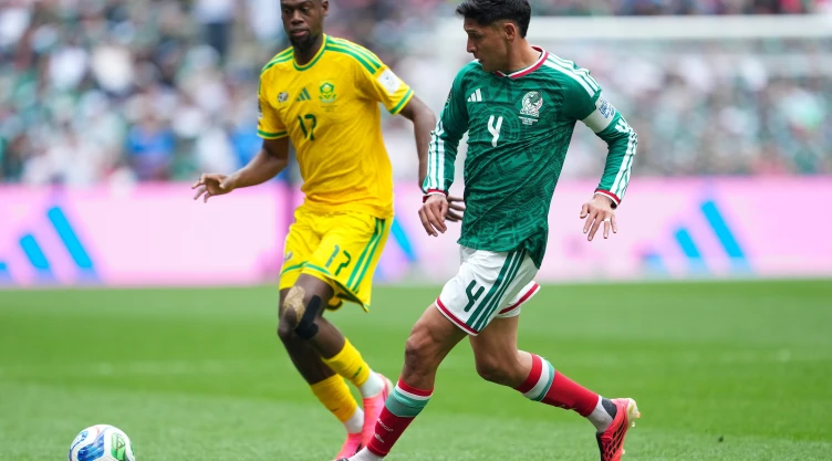 Edson Álvarez alcanzó los 100 partidos con Selección Mexicana
