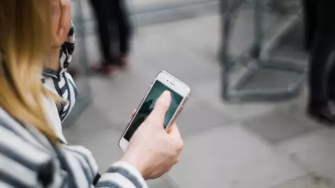 Así puedes RASTREAR un celular apagado o sin pila