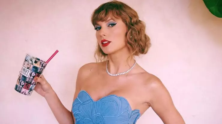 la intérprete y compositora Taylor Swift