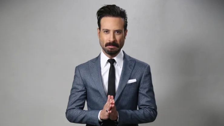 Quién es Leo Arriaga, conductor en Azteca Noticias