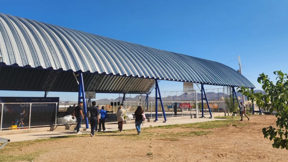 cierran telesecundaria