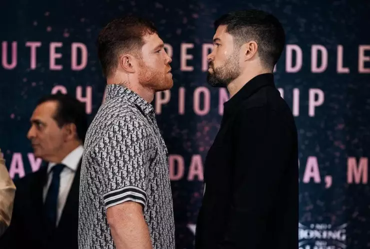 Canelo Alvarez y John Ryder.