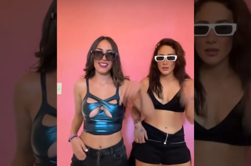 gloria y Paulette hacen oficial su relación (10).jpg