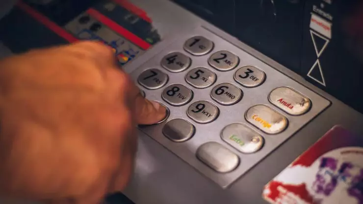 ¿Abren los bancos el 15 y 16 de septiembre de 2022