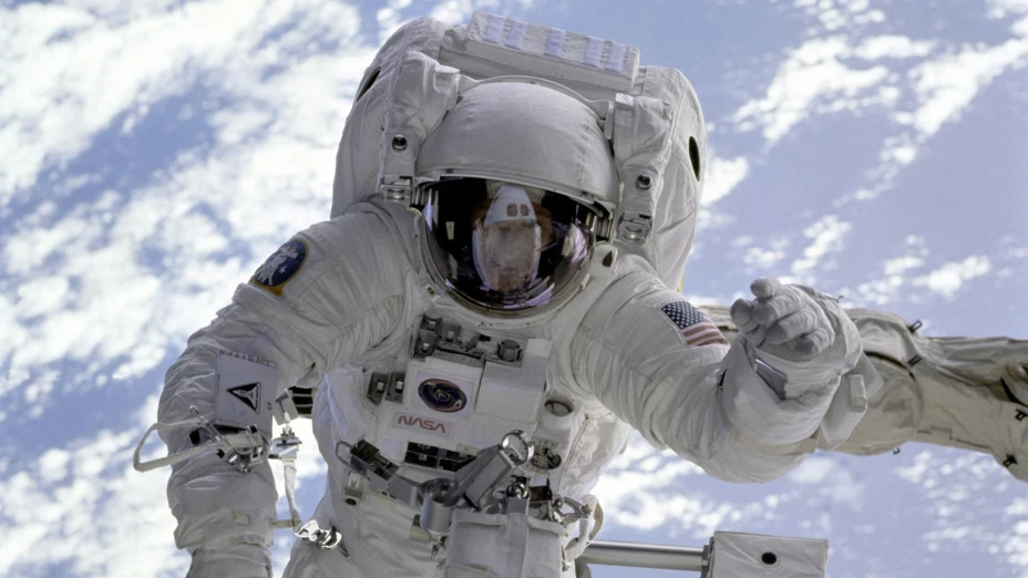 Astronauta en el espacio.jpg