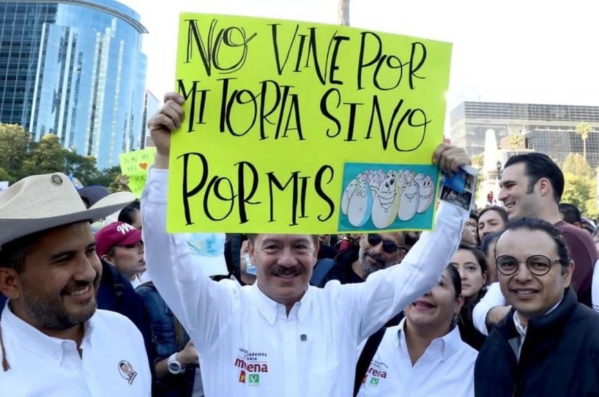 diputados marcha de AMLO frases carteles pancartas