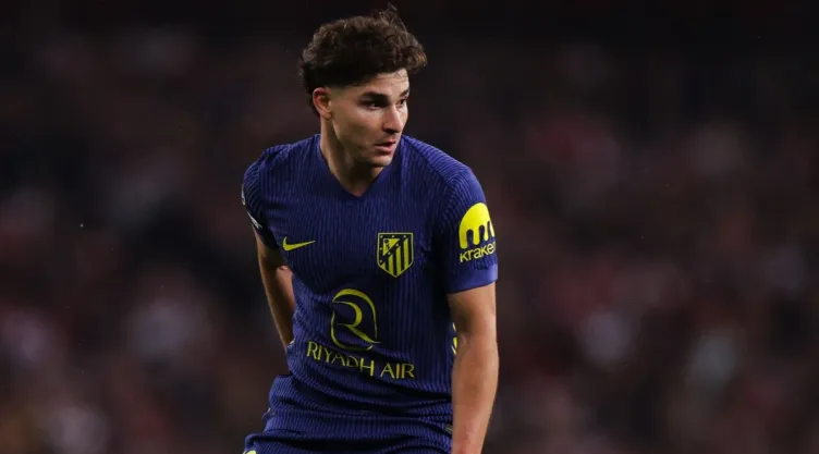 Los equipos que buscan fichar a Julián Álvarez en verano