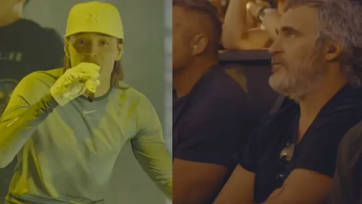 ¡Joker y la Doble P! Captan a Joaquín Phoenix en concierto de Peso Pluma