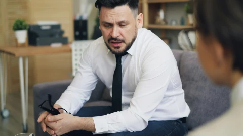 síndrome-del-impostor-te-sientes-fraude-a-pesar-de-tus-logros