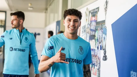 Jorge S&aacute;nchez con el equipo del Porto