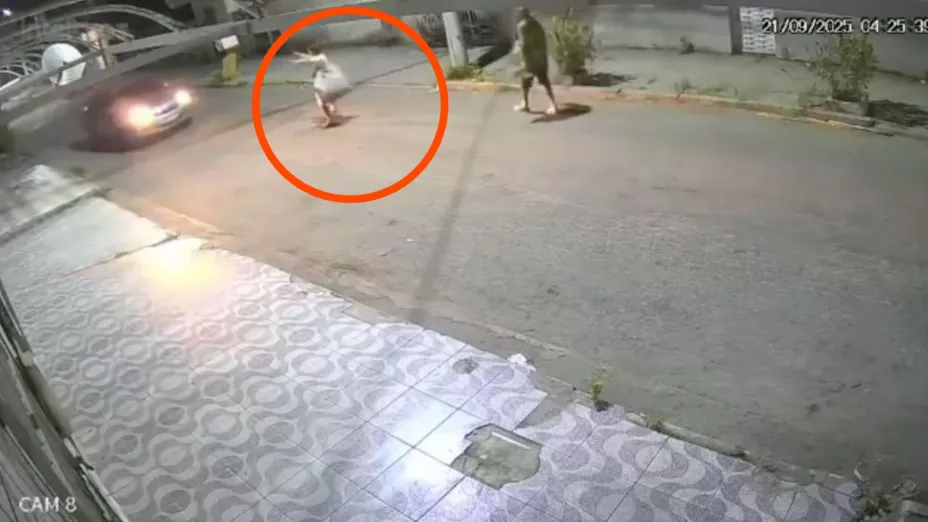 VIDEO ¡IMÁGENES SENSIBLES! Hombres son atropellados al intentar asaltar a un conductor en Brasil