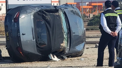 Volcadura en Mexicali.